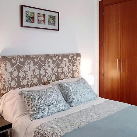 Selecta Elegante Apartamento Con Patio En Centro Historico Севілья Екстер'єр фото