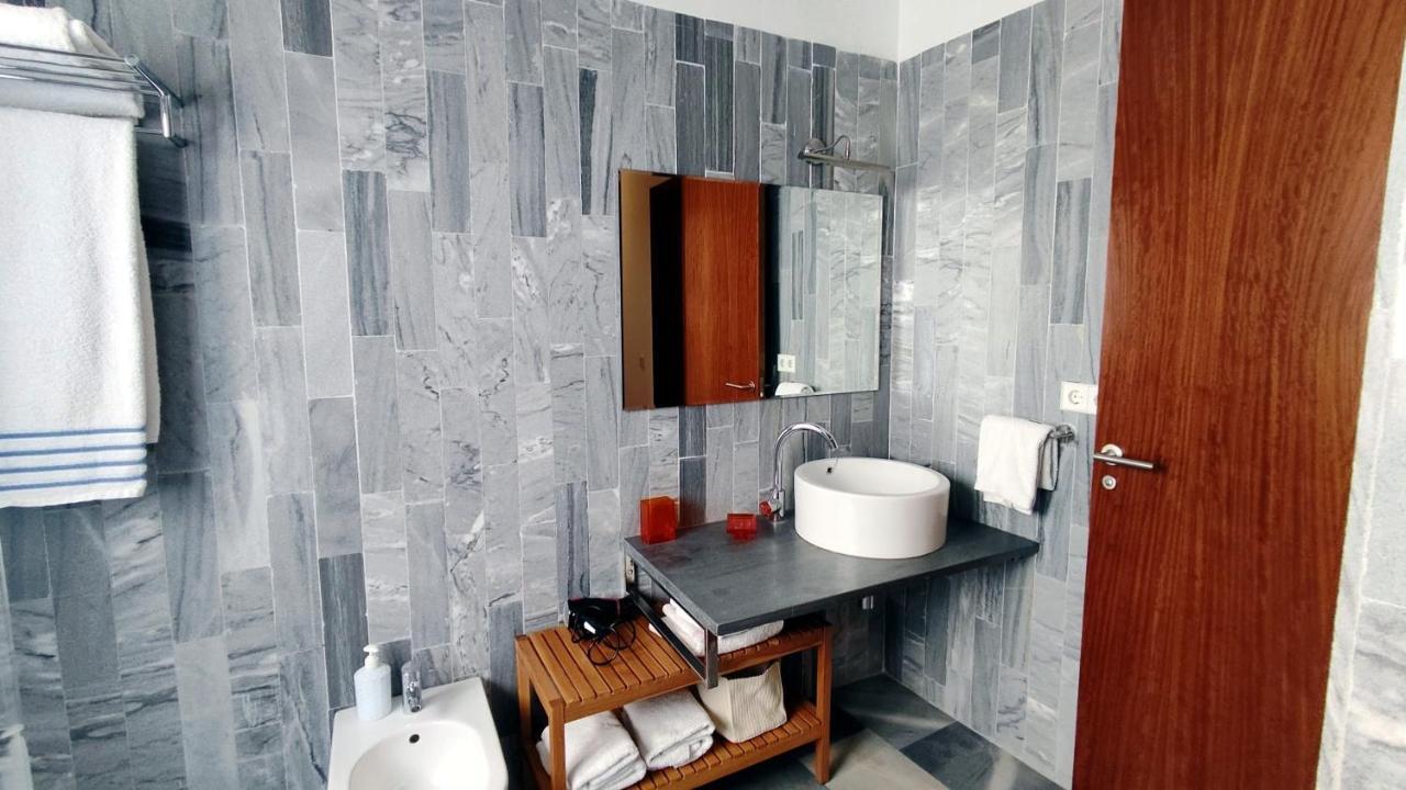 Selecta Elegante Apartamento Con Patio En Centro Historico Севілья Екстер'єр фото